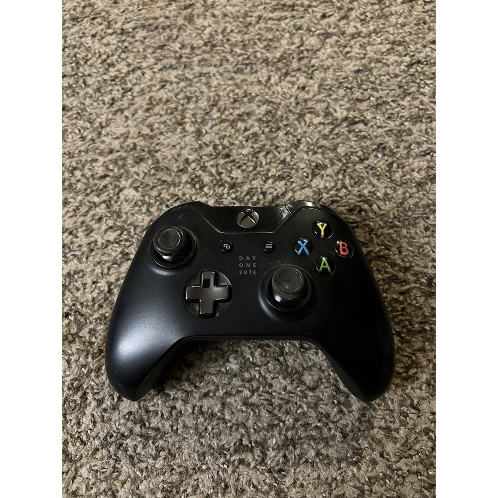 Microsoft Xbox One Wireless Controller Day One 2013 Edition Black‎ Model 1537